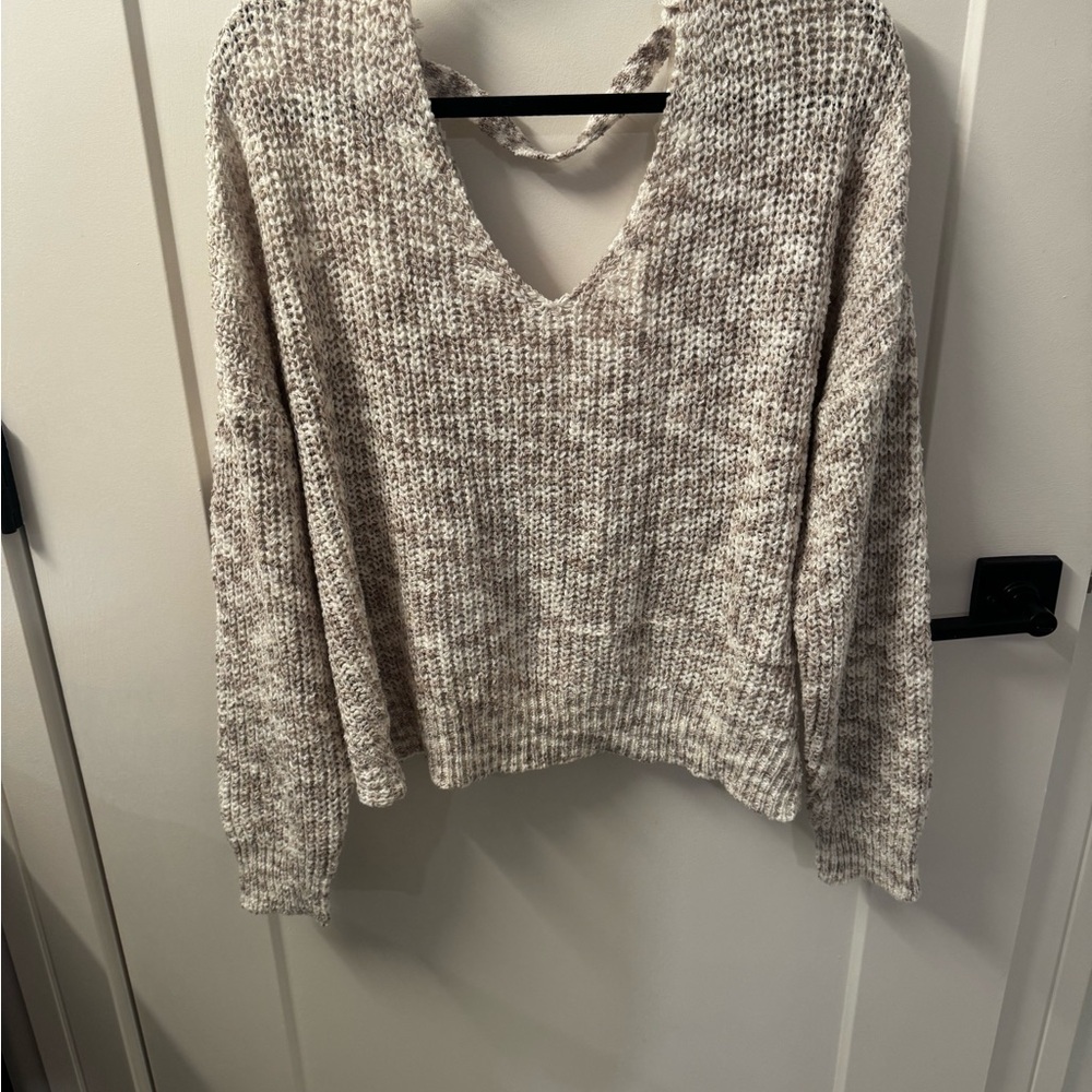 Daytrip V-Neck Sweater - Cream and Gray
